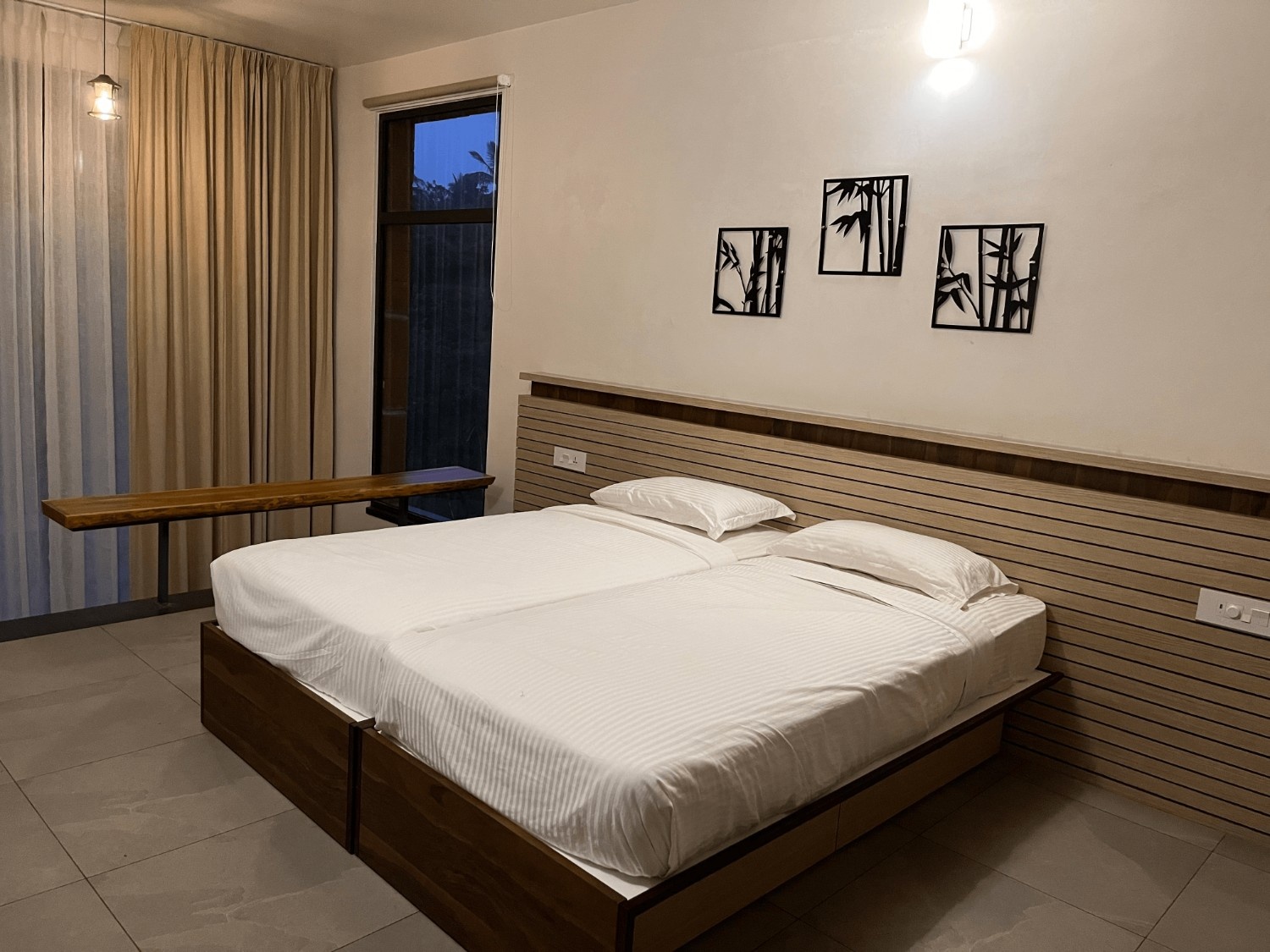 Level 1 Room Image 1