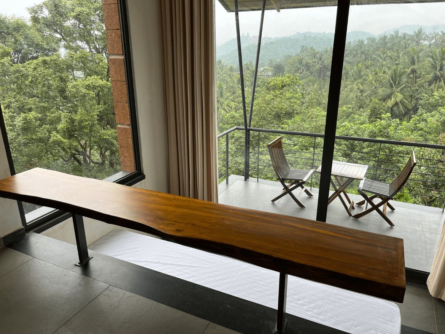 Level 1 Room Image 3